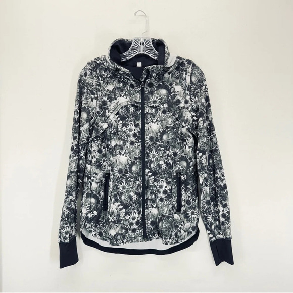 *Lululemon Women Scuba 6 Bring Back The Track Jacket Black Active Performance - Picture 3 of 10